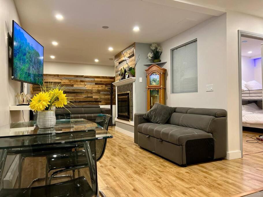 Westview Vacation Rental - Two Br House North Vancouver Exteriér fotografie